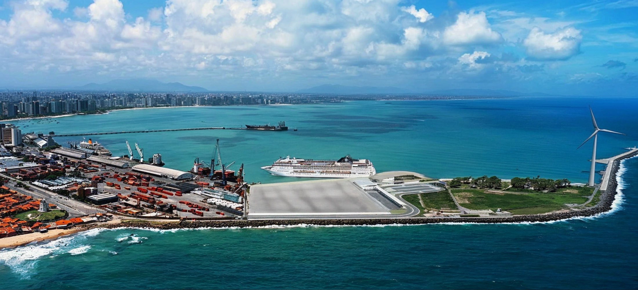 Vista aérea do Terminal Marítimo e da orla de Fortaleza, apresentada no pitch deck do Marítimo